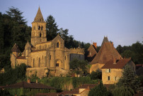 Eglise romane Saint-Pierre et Saint-Paul