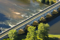 Pont-Canal sur la Loire